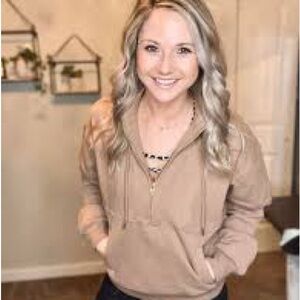 Zyia Soft cocoa 1/4 zip Mave Jacket